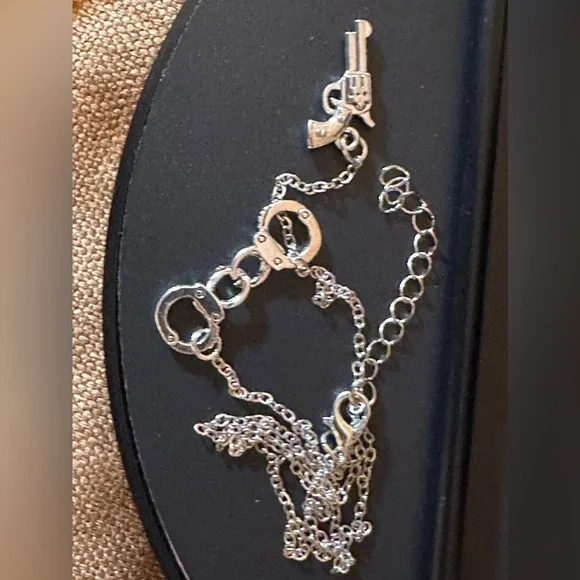 Handcuffs and Pistol Drop Necklace Silvertone - Picture 4 of 4